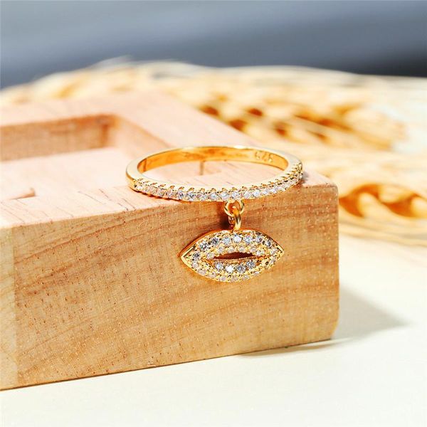 wedding rings luxury female white zircon stone ring rose gold silver color engagement trendy crystal lips thin for women, Slivery;golden
wedding rings luxury female white zircon stone ring rose gold silver color engagement trendy crystal lips thin for women, Slivery;golden