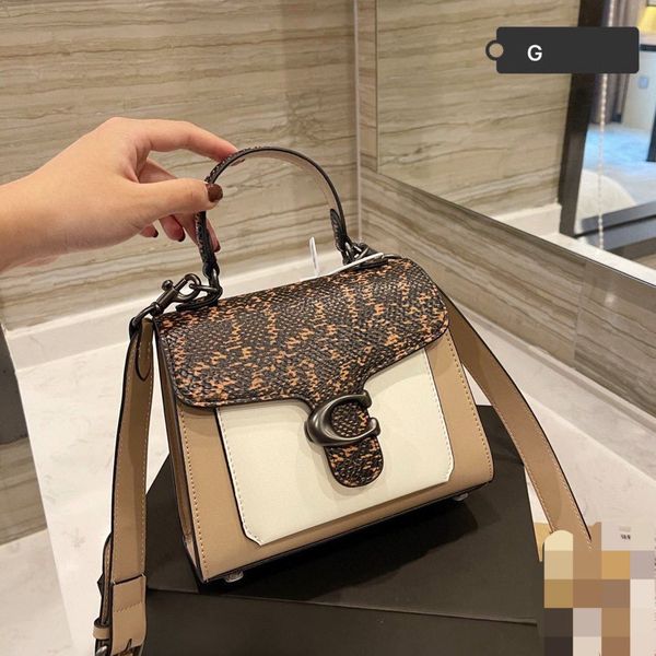 luxurys designers bag 2021 new small square hand-held messenger color matched postman letter bag, fashionable cowhide bag ysj
luxurys designers bag 2021 new small square hand-held messenger color matched postman letter bag, fashionable cowhide bag ysj