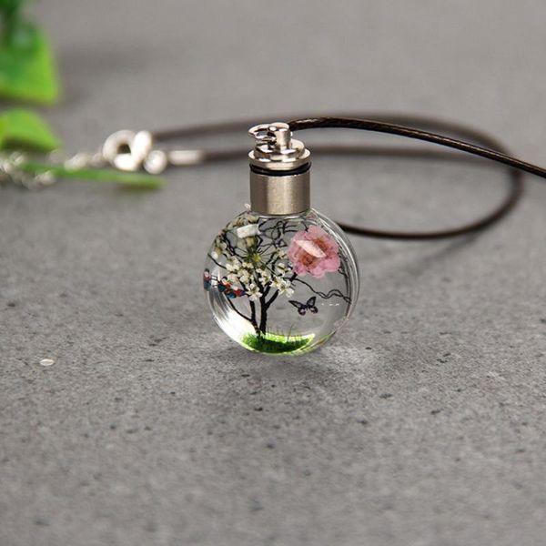 interior decorations europe and the united states trend jewelry car luminous pendant dry flower star light necklace accessories
interior decorations europe and the united states trend jewelry car luminous pendant dry flower star light necklace accessories