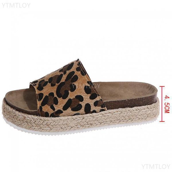 slippers summer women sandals large size 36-43 thick bottom 2021 zapatillas mujer casa flip flop sapatos femininos, Black
slippers summer women sandals large size 36-43 thick bottom 2021 zapatillas mujer casa flip flop sapatos femininos, Black