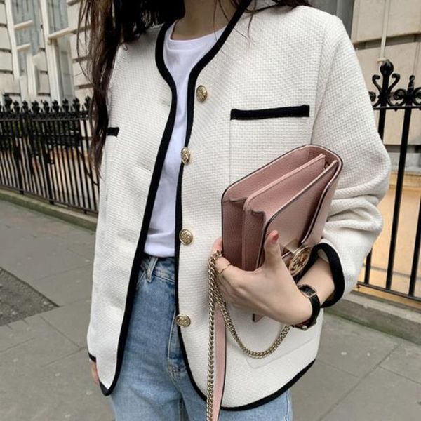 women's jackets elegant vintage hit color tweed single breasted more than a pocket loose coat fall 2021 o neck long sleeve jacket, Black;brown
women's jackets elegant vintage hit color tweed single breasted more than a pocket loose coat fall 2021 o neck long sleeve jacket, Black;brown