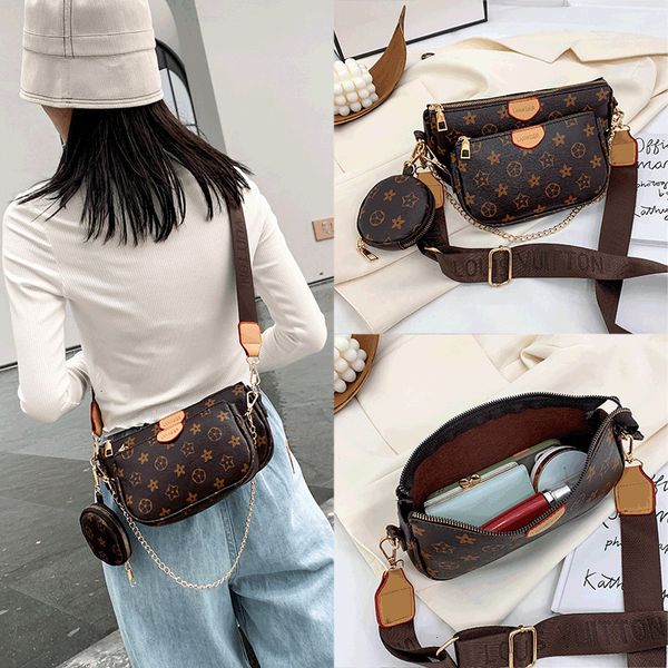 outlet2020 new three piece set fashion flower wide shoulder crossbar mother bag autumn winter single belt multi-purpose
outlet2020 new three piece set fashion flower wide shoulder crossbar mother bag autumn winter single belt multi-purpose