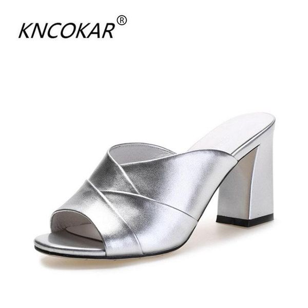 slippers knaokar 2021tall and cool lady of summer fashion, wear a leather fish mouth thick shoes female size, Black
slippers knaokar 2021tall and cool lady of summer fashion, wear a leather fish mouth thick shoes female size, Black