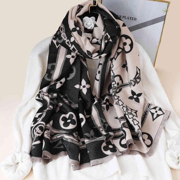 scarf popular scarf in autumn and winter of increased versatile double-sided shawl thickened bib, Blue;gray
scarf popular scarf in autumn and winter of increased versatile double-sided shawl thickened bib, Blue;gray