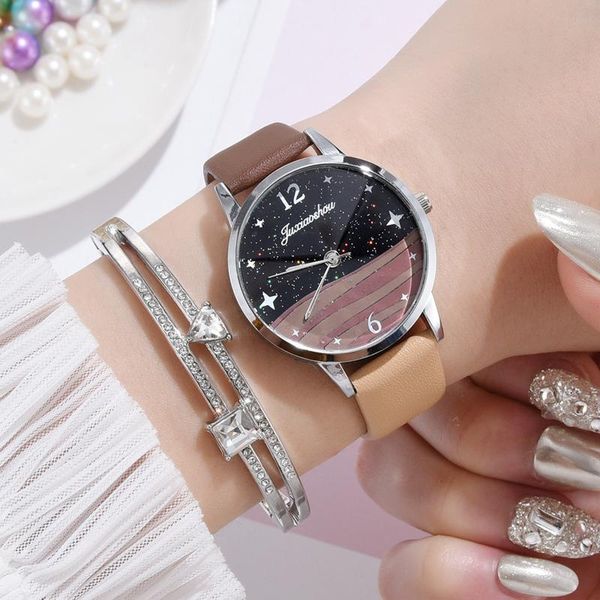wristwatches sleek minimalist fashion with strap dial women's quartz watch gift ladies bracelet decoration, Slivery;brown
wristwatches sleek minimalist fashion with strap dial women's quartz watch gift ladies bracelet decoration, Slivery;brown