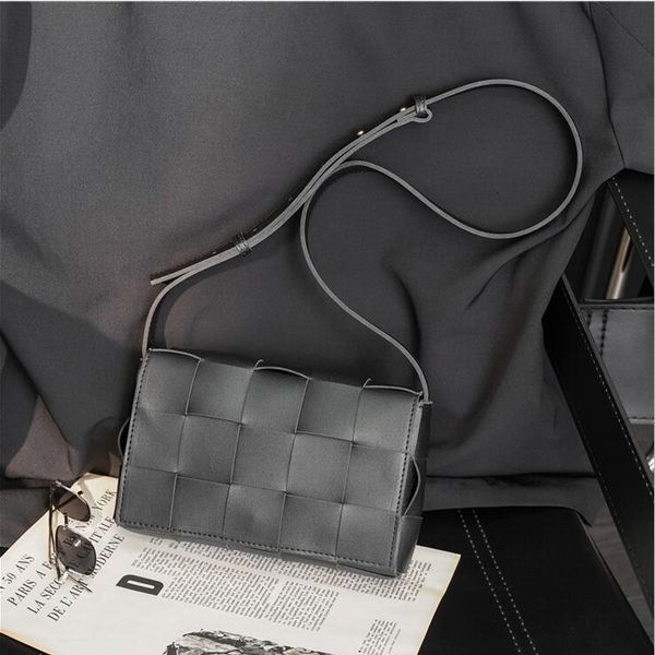 Factory wholesale men bag Joker atmosphere black Knitting Messenger bags street trend plaid shoulder handbag outdoor leisure leather fashion handbags
Factory wholesale men bag Joker atmosphere black Knitting Messenger bags street trend plaid shoulder handbag outdoor leisure leather fashion handbags