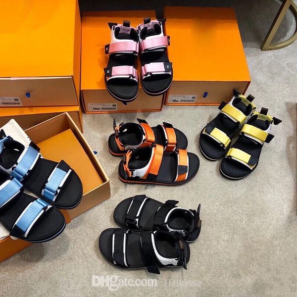 men women summer slippers luxury slide bom dia flat mule deisgner cool effortlessly stylish slides 2 straps with adjusted gold buckles sanda, Black
men women summer slippers luxury slide bom dia flat mule deisgner cool effortlessly stylish slides 2 straps with adjusted gold buckles sanda, Black