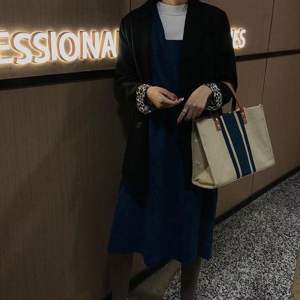 evening bags women's bag 2021 korean portable briefcase professional business commuter shoulder slung canvas
evening bags women's bag 2021 korean portable briefcase professional business commuter shoulder slung canvas
