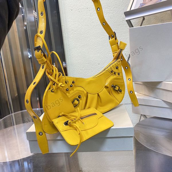 designer bag designer motorcycle bag women handbag le cagole genuine leather shoulder bag silver buckle wallet 5 colors 28cm u4ob
designer bag designer motorcycle bag women handbag le cagole genuine leather shoulder bag silver buckle wallet 5 colors 28cm u4ob