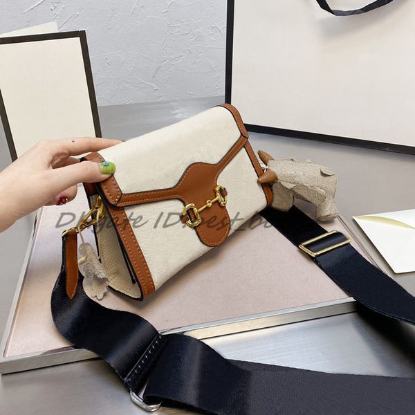 luxurys designers ladies 2021 messenger bag handbag women fashion dancing party chains cossbody purse clutch handbags shoulder bags brand ar
luxurys designers ladies 2021 messenger bag handbag women fashion dancing party chains cossbody purse clutch handbags shoulder bags brand ar