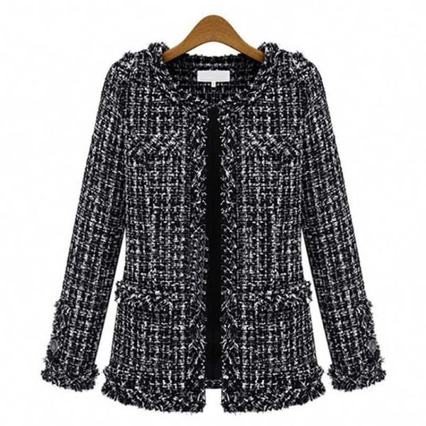 autumn winter black white plaid loose short coat women vintage o neck long sleeve tassel tweed coat plus size ladies jacket coat 211104
autumn winter black white plaid loose short coat women vintage o neck long sleeve tassel tweed coat plus size ladies jacket coat 211104