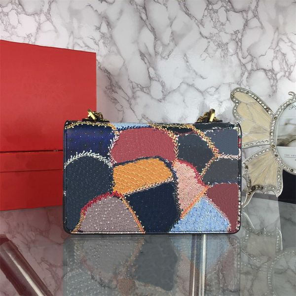 fashion brand luxury shoulder bag designer handbags vintage metal style cross-body bag
fashion brand luxury shoulder bag designer handbags vintage metal style cross-body bag