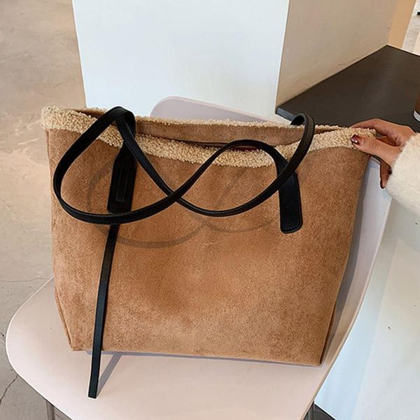 evening bags 2021 women shoulder fashion plush handbags large capacity female solid color texture tote vintage
evening bags 2021 women shoulder fashion plush handbags large capacity female solid color texture tote vintage