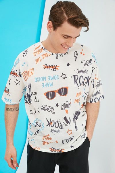 men's t-shirts trendyol men oversize bike collar short sleeve printed t-shirt tmnss21ts0944, White;black
men's t-shirts trendyol men oversize bike collar short sleeve printed t-shirt tmnss21ts0944, White;black