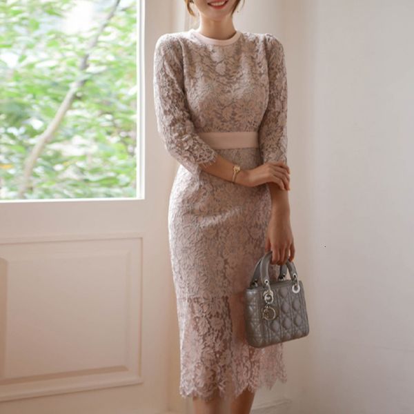 arrival fashion style pencil elegant girly lace perspective lady temperament midi dress, Black;gray
arrival fashion style pencil elegant girly lace perspective lady temperament midi dress, Black;gray