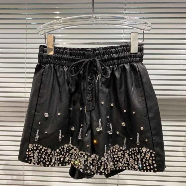 women's shorts european style pu leather women 2021 autumn winter heavy bead diamond-embedded high waist slimming wide-leg short pants, White;black
women's shorts european style pu leather women 2021 autumn winter heavy bead diamond-embedded high waist slimming wide-leg short pants, White;black