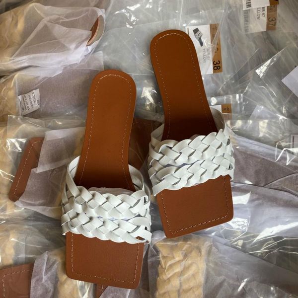 slippers women 2021 summer flats shoes fashion solid outside beach ladies slides square head woven casual woman, Black
slippers women 2021 summer flats shoes fashion solid outside beach ladies slides square head woven casual woman, Black