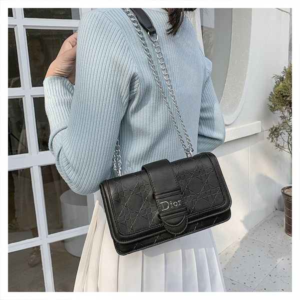 luxury handbags women's 2021 summer new rhombic chain letter small square fashion bag single shoulder messenger bag
luxury handbags women's 2021 summer new rhombic chain letter small square fashion bag single shoulder messenger bag
