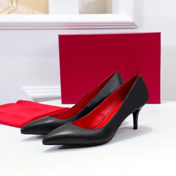2021 women shoe high heels dress shoes spring and fall red white leather pointed toes pumps outdoor bottoms size 34-41 with box, Black
2021 women shoe high heels dress shoes spring and fall red white leather pointed toes pumps outdoor bottoms size 34-41 with box, Black