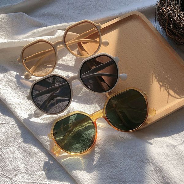 fashion men's women's sunglasses round trend candy big frame glasses uv protection outdoor beach travel 7 colors optional box, White;black
fashion men's women's sunglasses round trend candy big frame glasses uv protection outdoor beach travel 7 colors optional box, White;black
