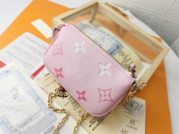 2021 women felt cloth cosmetic bag makeup organizer multifunctional handbag insert bag for travel storage bag organizer, Black
2021 women felt cloth cosmetic bag makeup organizer multifunctional handbag insert bag for travel storage bag organizer, Black