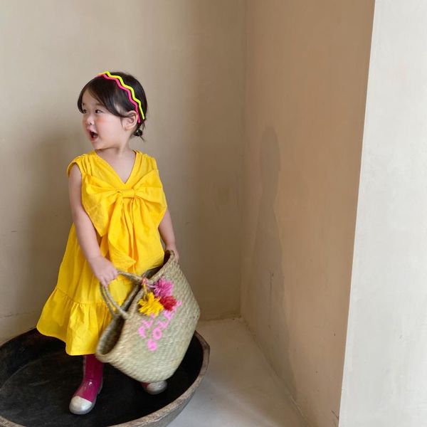 girl's dresses korean children's clothing 2021 summer solid color sleeveless cotton large bow dress, Red;yellow
girl's dresses korean children's clothing 2021 summer solid color sleeveless cotton large bow dress, Red;yellow