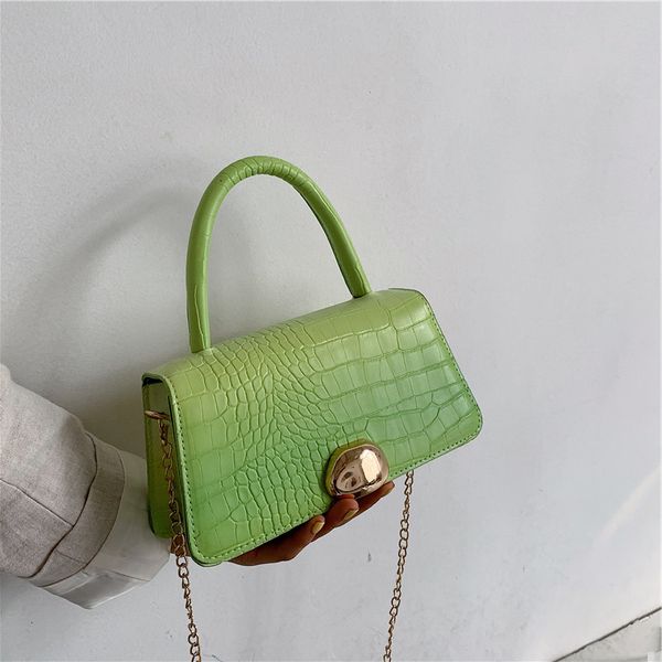 2021 new women's bag korean crocodile leisure small square single shoulder messenger lock shaped portable
2021 new women's bag korean crocodile leisure small square single shoulder messenger lock shaped portable