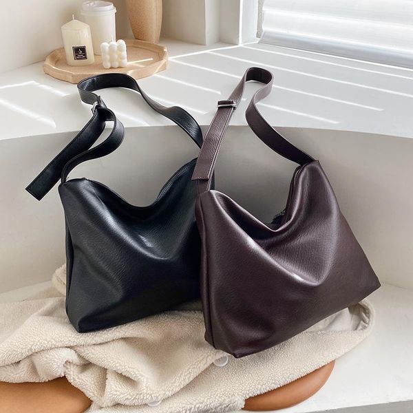duffel bags 2021 women's bag solid color pu shoulder messenger fashion casual women shopping ladies big
duffel bags 2021 women's bag solid color pu shoulder messenger fashion casual women shopping ladies big