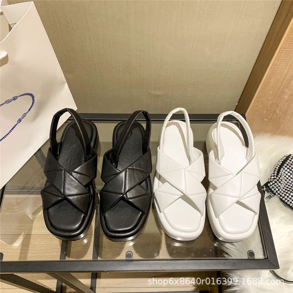 gh version p's triangle crossed with thick bottom raised muffin women's black and white leather sandals luxurysss designersss shoe
gh version p's triangle crossed with thick bottom raised muffin women's black and white leather sandals luxurysss designersss shoe