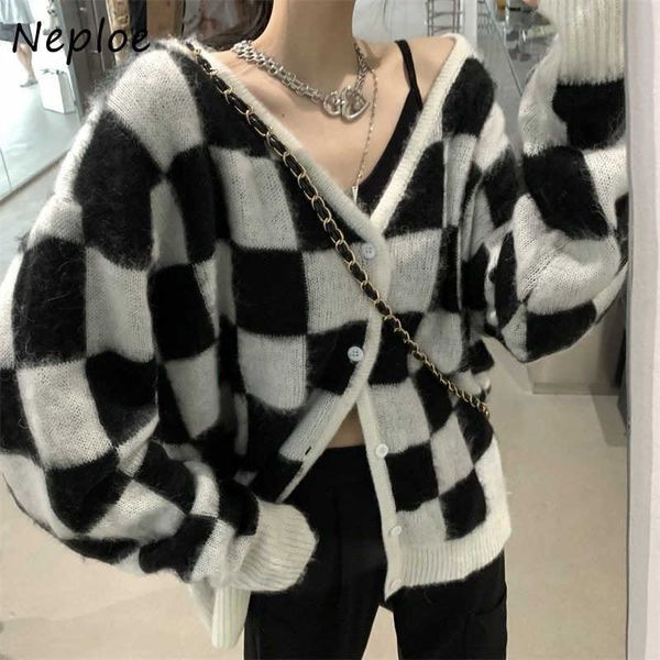 neploe loose crazy style plaid knit sweater cardigans women v neck long sleeve single breast pull femme spring new sueter 210930, White;black
neploe loose crazy style plaid knit sweater cardigans women v neck long sleeve single breast pull femme spring new sueter 210930, White;black