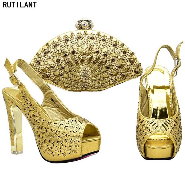 dress shoes latest design italian with matching bags 2021 nigerian women wedding and bag set decorated rhinestone pumps, Black
dress shoes latest design italian with matching bags 2021 nigerian women wedding and bag set decorated rhinestone pumps, Black