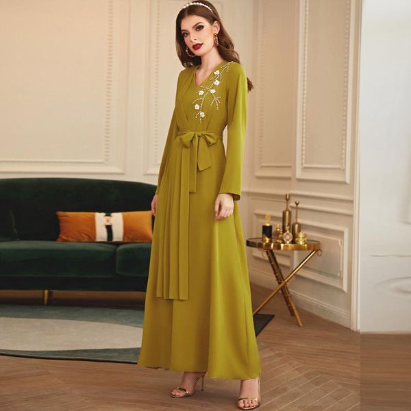 ethnic clothing fridayin muslim abaya v-neck diamond flower pleated long-sleeved dress loose solid color dubai turkey clothes caftan robe, Red
ethnic clothing fridayin muslim abaya v-neck diamond flower pleated long-sleeved dress loose solid color dubai turkey clothes caftan robe, Red