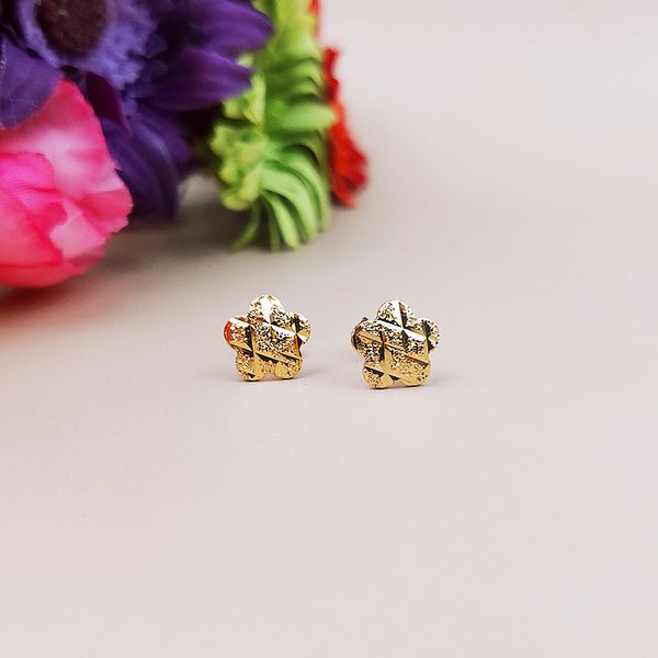 brand new matte ear studs earring flower stripe cute specially all-match romantic casual personality vogue gift shiny lovely girl gold offic, Golden;silver
brand new matte ear studs earring flower stripe cute specially all-match romantic casual personality vogue gift shiny lovely girl gold offic, Golden;silver
