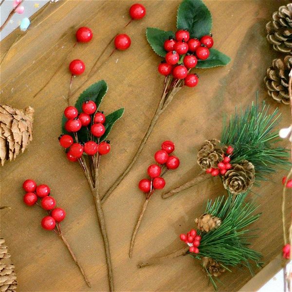 simulation pine cone gift decoration realistic berry needle packaging decorated with christmas red fruit cherry decorative flowers & wreaths
simulation pine cone gift decoration realistic berry needle packaging decorated with christmas red fruit cherry decorative flowers & wreaths