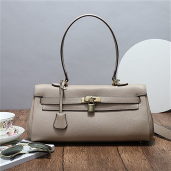 75% off luxury handbag large capacity underarm 2021 new niche design one shoulder portable leather bag for women 2zr6
75% off luxury handbag large capacity underarm 2021 new niche design one shoulder portable leather bag for women 2zr6
