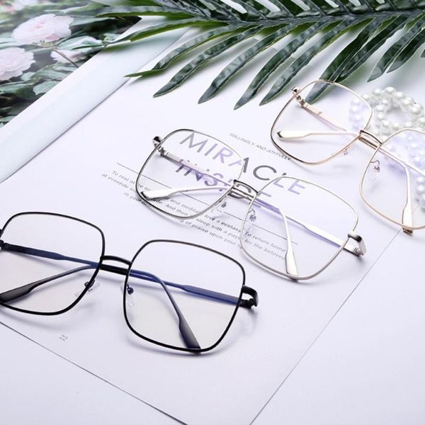 sunglasses fashion glasses square metal myopia frame anti-blue eyewear spectacles comfortable to wear for daily outfit, White;black
sunglasses fashion glasses square metal myopia frame anti-blue eyewear spectacles comfortable to wear for daily outfit, White;black