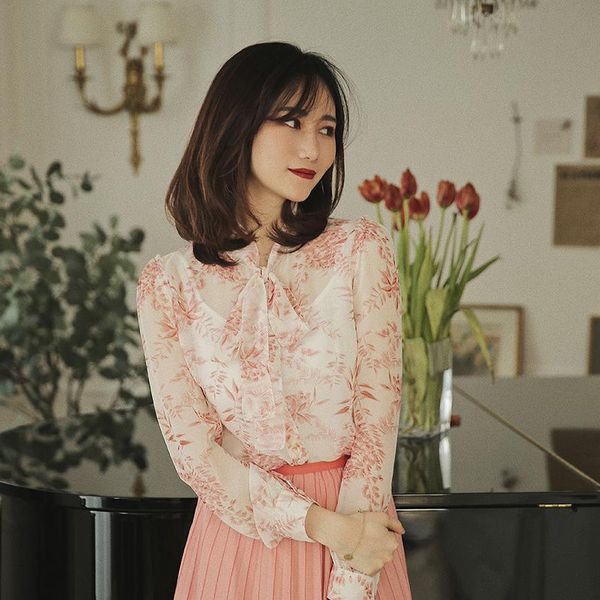 women's blouses & shirts chen xiaoying french elegant printing small thick tooth lace up xianmei dusang powder shirt female xia, White
women's blouses & shirts chen xiaoying french elegant printing small thick tooth lace up xianmei dusang powder shirt female xia, White