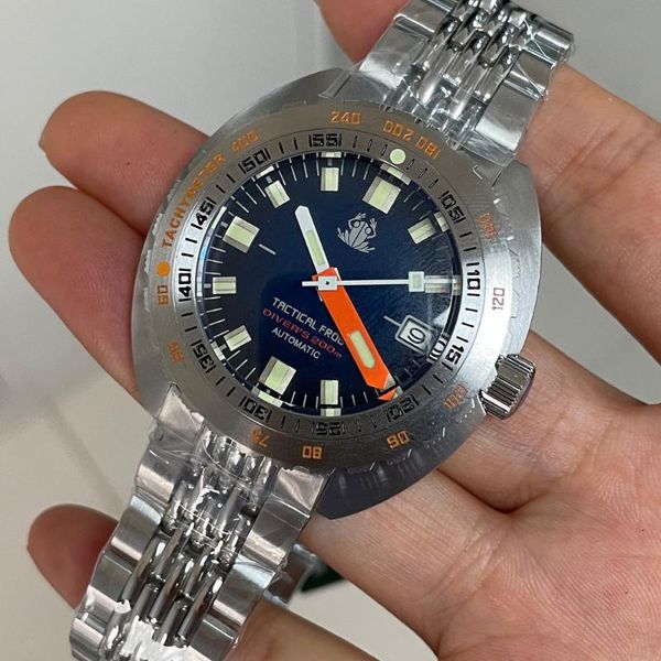 wristwatches tactical frog sub 300t retro diver watch men nh35a automatic sapphire 200m waterproof luminous stainless bracelet mechanical, Slivery;brown
wristwatches tactical frog sub 300t retro diver watch men nh35a automatic sapphire 200m waterproof luminous stainless bracelet mechanical, Slivery;brown