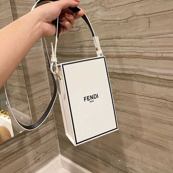 women luxurys designers bags 2021 womens handbags purses designer crossbody wallet bag louisbags_18 spot fd vertical single messenger letter
women luxurys designers bags 2021 womens handbags purses designer crossbody wallet bag louisbags_18 spot fd vertical single messenger letter