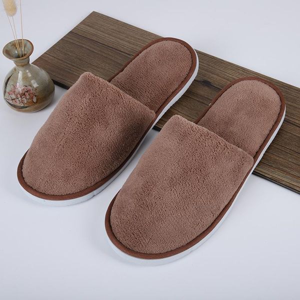 slippers 1 pair coral fleece bread shoes for el beauty salon disposable all-match comfortable plush warm home guest, Black
slippers 1 pair coral fleece bread shoes for el beauty salon disposable all-match comfortable plush warm home guest, Black