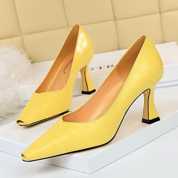 dress shoes 2021 autumn elegant women 8cm kitten high heels pumps luxury designer female yellow green tacones altos mujer, Black
dress shoes 2021 autumn elegant women 8cm kitten high heels pumps luxury designer female yellow green tacones altos mujer, Black