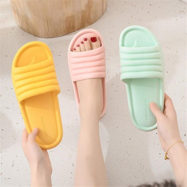 slippers 2021 female summer couple indoor anti-slip, Black 
slippers 2021 female summer couple indoor anti-slip, Black