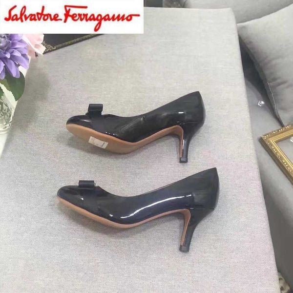designer luxury brand women high heels sandals slippers mules slides pumps loafers ballerinas sneakers dress shoes ayy9, Black;white
designer luxury brand women high heels sandals slippers mules slides pumps loafers ballerinas sneakers dress shoes ayy9, Black;white