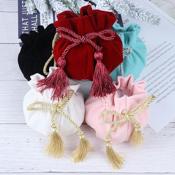 12x17cm round bottom with tassel velvet drawstring bag mp3 jewelry packaging pouch bags gift & packing wrap
12x17cm round bottom with tassel velvet drawstring bag mp3 jewelry packaging pouch bags gift & packing wrap