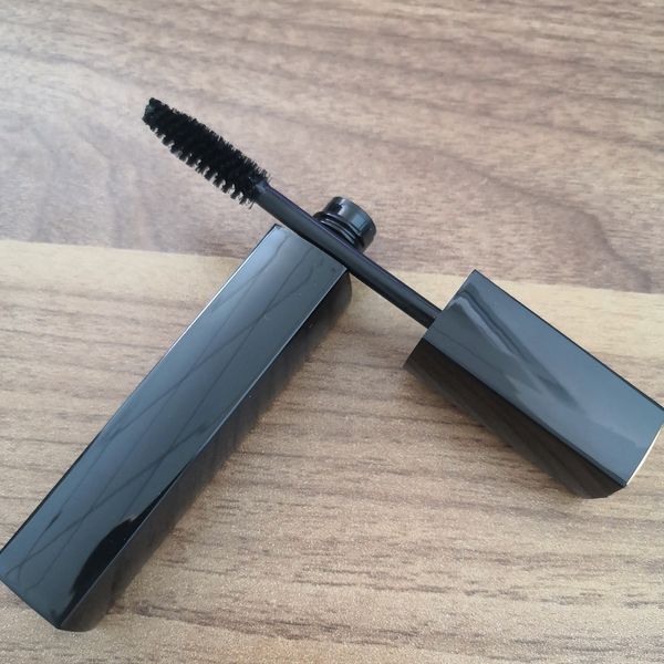 2018 new makeup sublime loungueur waterproof mascara length and curl mascara black colors cruling thick mascara 10g
2018 new makeup sublime loungueur waterproof mascara length and curl mascara black colors cruling thick mascara 10g
