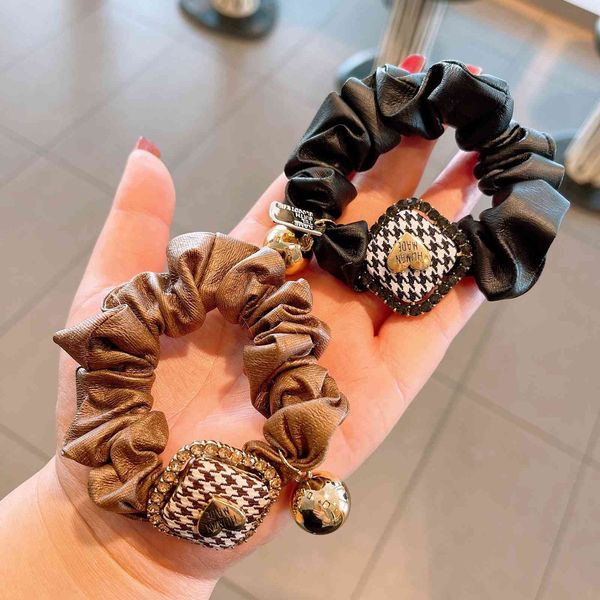 barrettes hairpin korean version net red ~ autumn and winter new soft skin large intestine hair circle rhinestone love ball head tie jewelry, Golden;silver
barrettes hairpin korean version net red ~ autumn and winter new soft skin large intestine hair circle rhinestone love ball head tie jewelry, Golden;silver