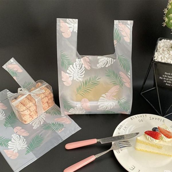 gift wrap durable thickened packaging cute vest bag plastic environmental protection feather pattern
gift wrap durable thickened packaging cute vest bag plastic environmental protection feather pattern