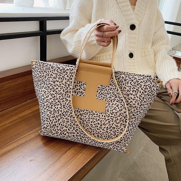 evening bags women totes 2021 fashion all match larger capacity single shoulder bag ladies famous handbags sac de luxe femme marque cc
evening bags women totes 2021 fashion all match larger capacity single shoulder bag ladies famous handbags sac de luxe femme marque cc