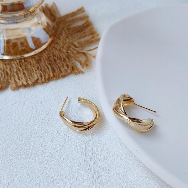 hoop & huggie jewelry earrings simple fashionable luxurious geometry for women irregular ring wholesale accessories, Golden;silver
hoop & huggie jewelry earrings simple fashionable luxurious geometry for women irregular ring wholesale accessories, Golden;silver