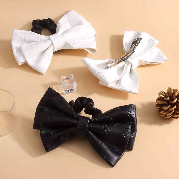barrettes hairpin spring clip bow ornament head edge rope large intestine ring high end belt drill letter, Golden;silver
barrettes hairpin spring clip bow ornament head edge rope large intestine ring high end belt drill letter, Golden;silver